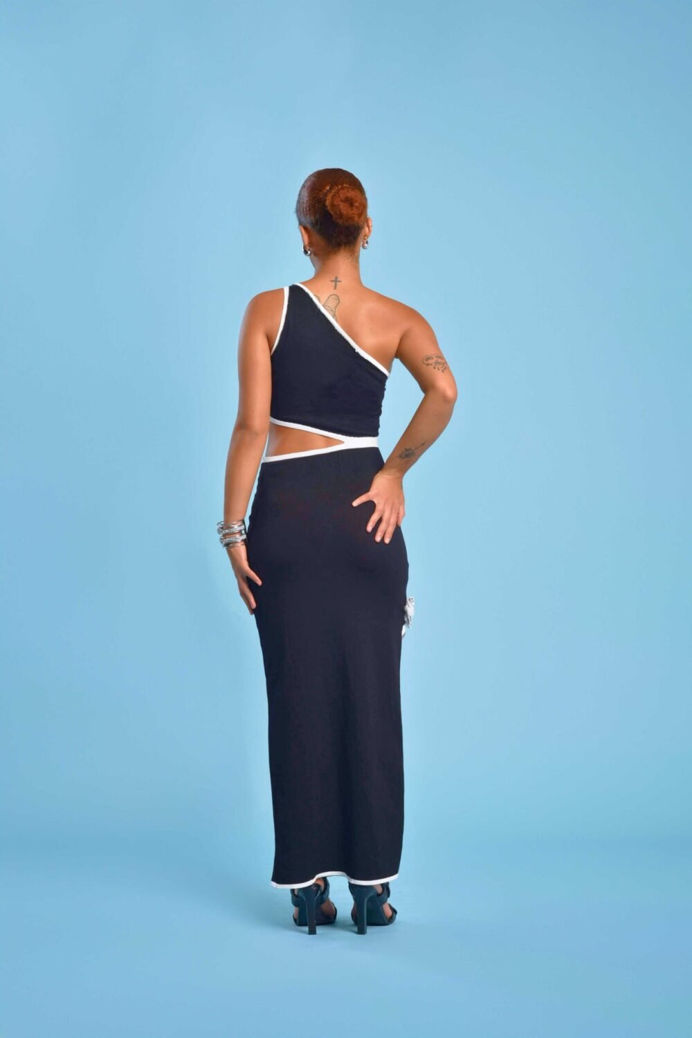 Night Fall Charm One-Shoulder Maxi Dress - Image 5