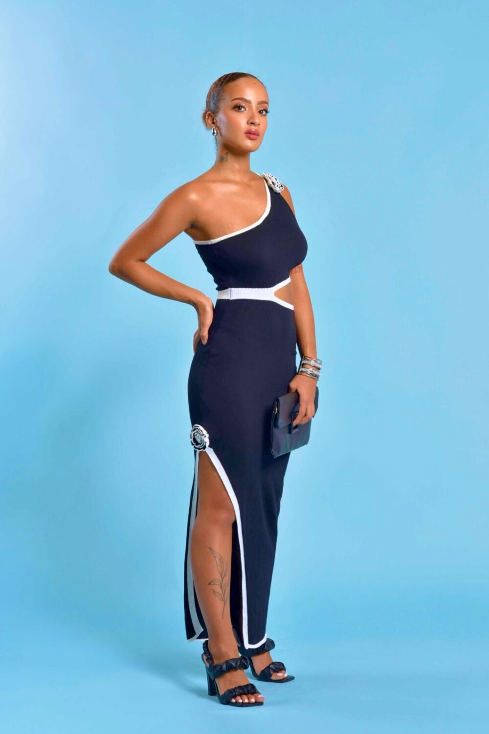 Night Fall Charm One-Shoulder Maxi Dress - Image 4